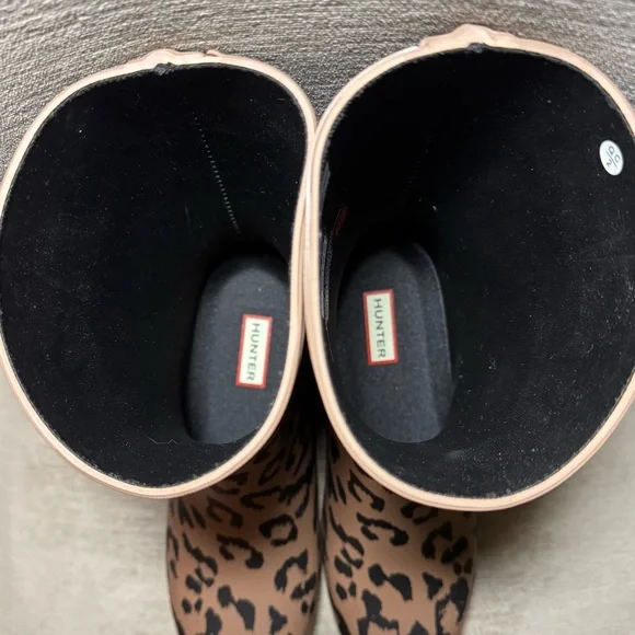 Hunter Leopard Print Boots - Picture 2 of 5